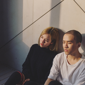 男生互嗦鸡吧暗夜男同学的性爱之恋泡芙短视频
